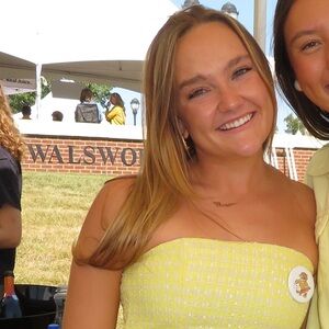 Meet your Posher, Abby